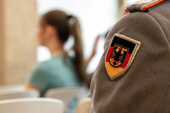 Németországban már az iskolásokat is felkészítik a háborúra