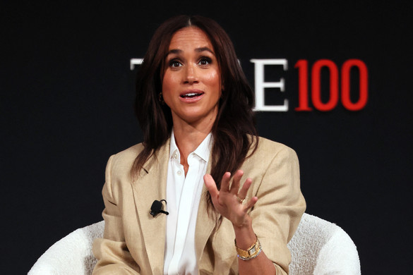 Hatalmas pofont kapott Meghan Markle