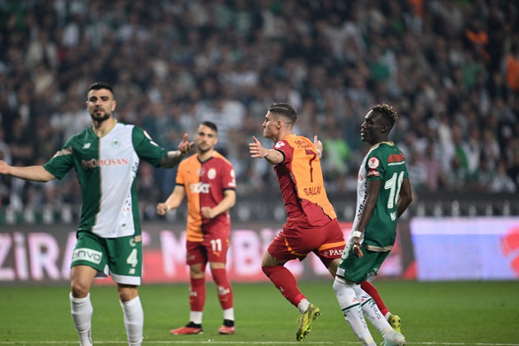 Török Kupa: Sallai duplájával döntős a Galatasaray