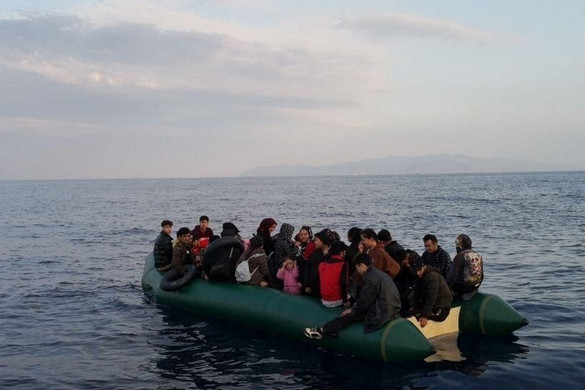 Szabad Görögországba toloncolni a migránsokat