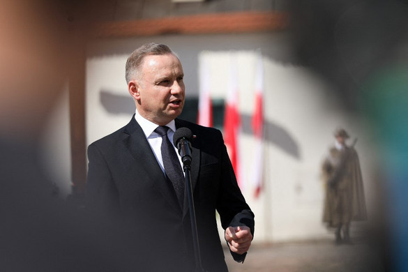 Duda üzenete Lengyelország új vezetőjének: Ukrajna sorsa a tét