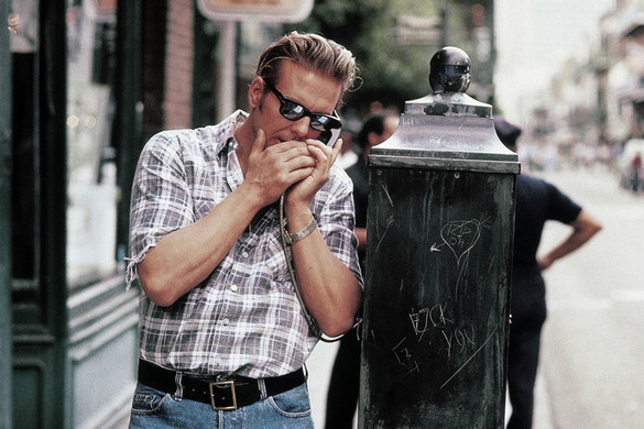 Kirúgták Mickey Rourke-ot, mert kilóg a woke-világból