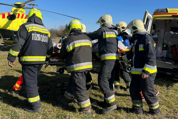 Szakadékba zuhant túrázót mentettek Visegrádnál