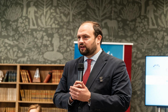 A magyar fiatalokon múlik a nemzet jövője