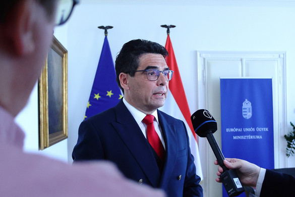 Brüsszel bábkormányt szeretne Magyarországon