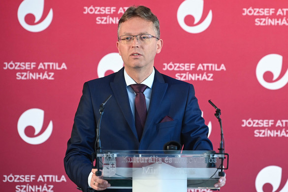 Jelentős összeg jut a színházakra