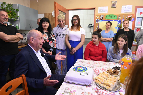 A gyermekek védelmét nem előzheti meg senki és semmi