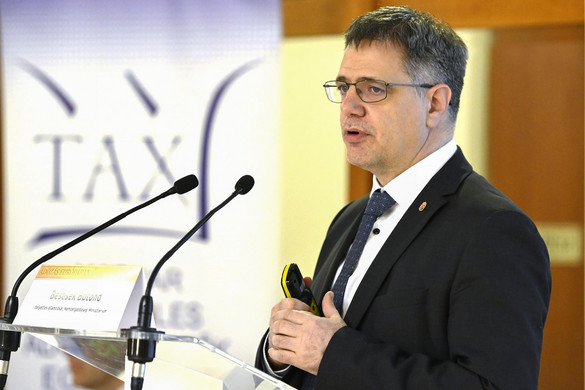 Versenyképességi kérdés az adózás egyszerűsítése