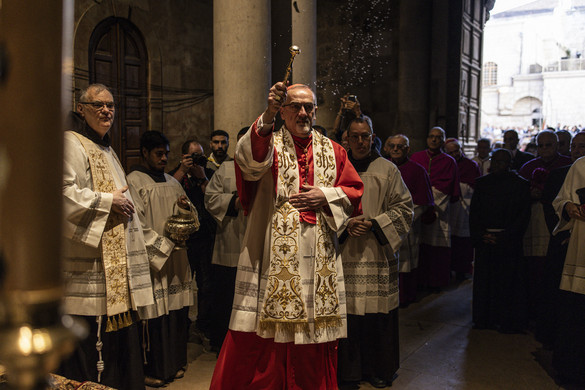 A jeruzsálemi latin pátriárka szerint téves az emberiség válasza a mai válságokra