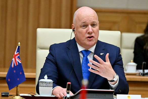 Már Új-Zéland is fegyverkezik