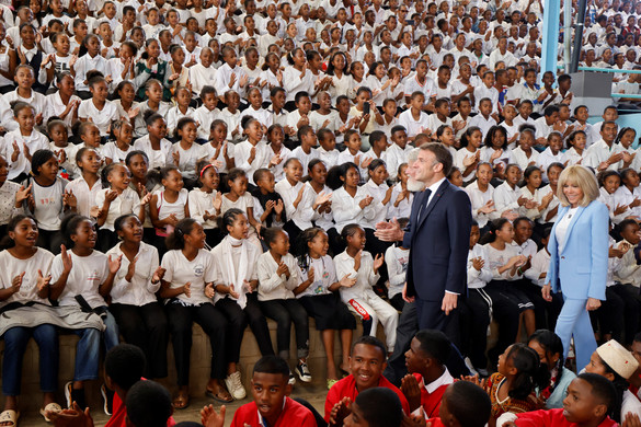 A gyarmati múlt feldolgozását ígérte Emmanuel Macron Madagaszkáron