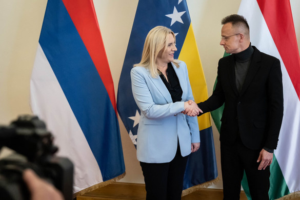 „Az Európai Unió Nyugat-Balkán-politikája abszurd, felelőtlen és veszélyes”
