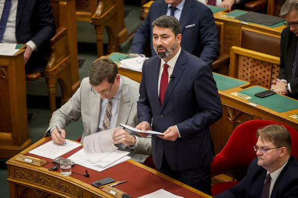 Brüsszel elkötelezett Ukrajna mielőbbi csatlakozása mellett, de a kormány álláspontja szerint ez túl veszélyes