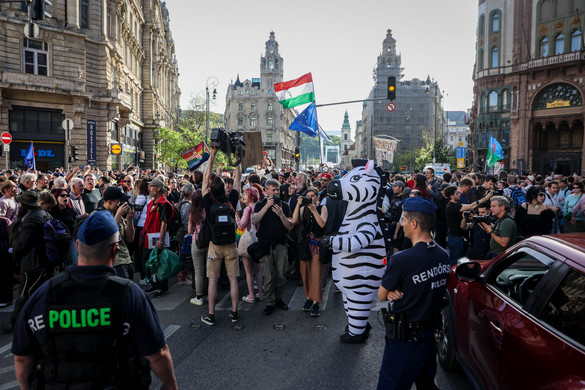 Feszültek a Pride melletti tüntetők + GALÉRIA