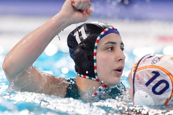 Az olimpiai bajnok legyőzésével döntős a magyar válogatott