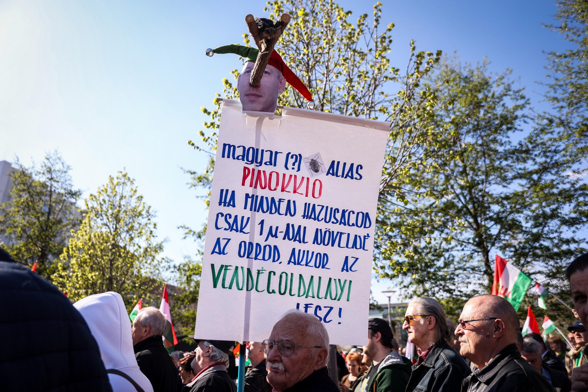 Tüntetés a Tisza Párt ellen