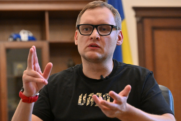 Lebukott Zelenszkij hivatalának volt tisztviselője