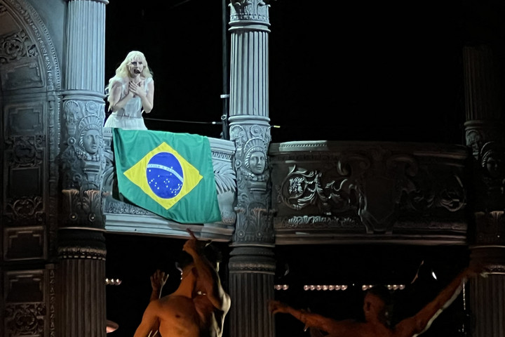 Gyermeket akartak feláldozni Lady Gaga koncertjén