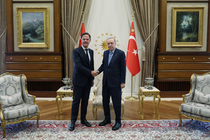 Fotó: AFP/Turkish Presidential Press Service/Handout A NATO-nak nem szabad részt vennie a harcokban