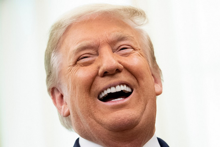 Fotó: AFP/Brendan Smialowski Trump ejtette a békét, a háború elhúzódásával viszont rengeteget kereshet