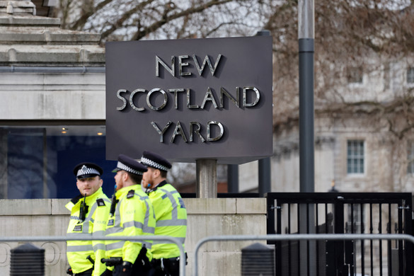 Perzsa terroristáktól rettegnek a britek