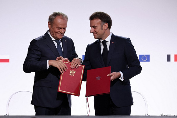 Franciaország és Lengyelország kölcsönös segítségnyújtási szerződést írt alá