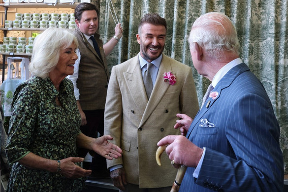 III. Károly király és David Beckham a fiaiknak üzent