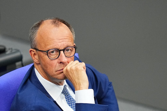 Merz bejelentette az Ukrajnába szállított fegyverek korlátozásának feloldását