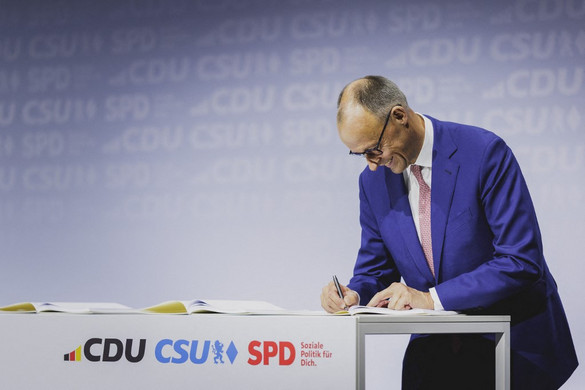 Németországban aláírták a koalíciós szerződést