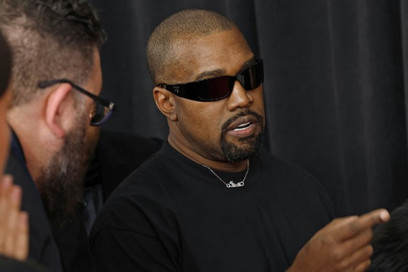 Náci jelleget öltött Kanye West