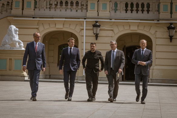 Zelenszkij harmincnapos tűzszünetet jelentett be