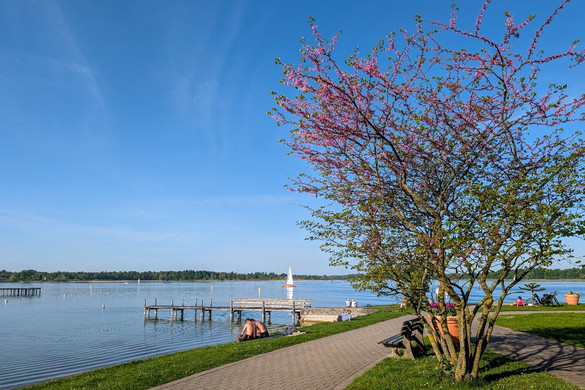 Felhős és napos időszakok váltják egymást
