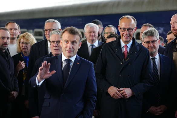 Macron új módszert talált arra, hogy „békére kényszerítse” Oroszországot