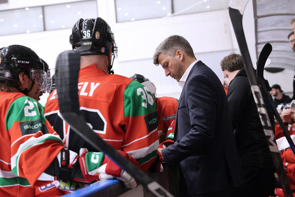 „Kanada más kávéház lesz” + VIDEÓ