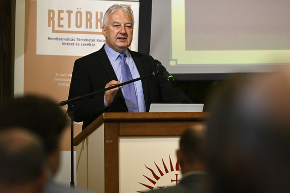 „A KDNP múltbéli programpontjai ma is vállalhatók”