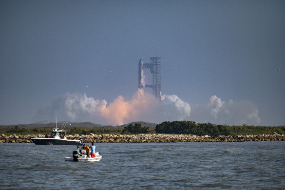 Felrobbant Musk Starship nevű űrhajója
