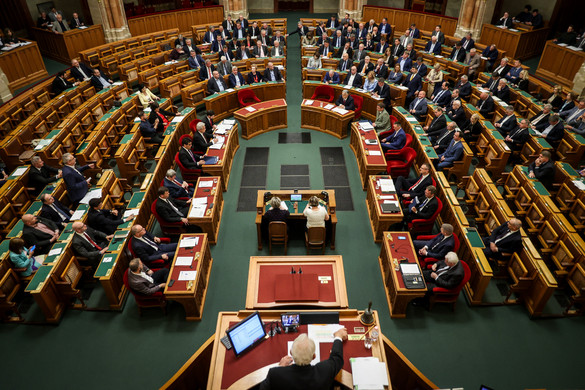A 2026-os költségvetési törvényjavaslatot tárgyalja az Országgyűlés