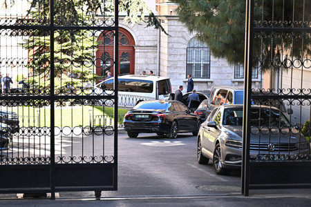 Gyilkos volt az isztambuli tárgyalásokon részt vevő ukrán delegációban?