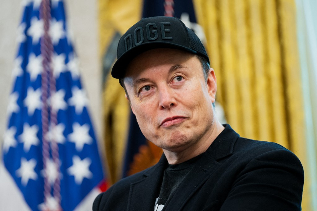 Elon Musk szerint csupán egy karcolás történt + VIDEÓ