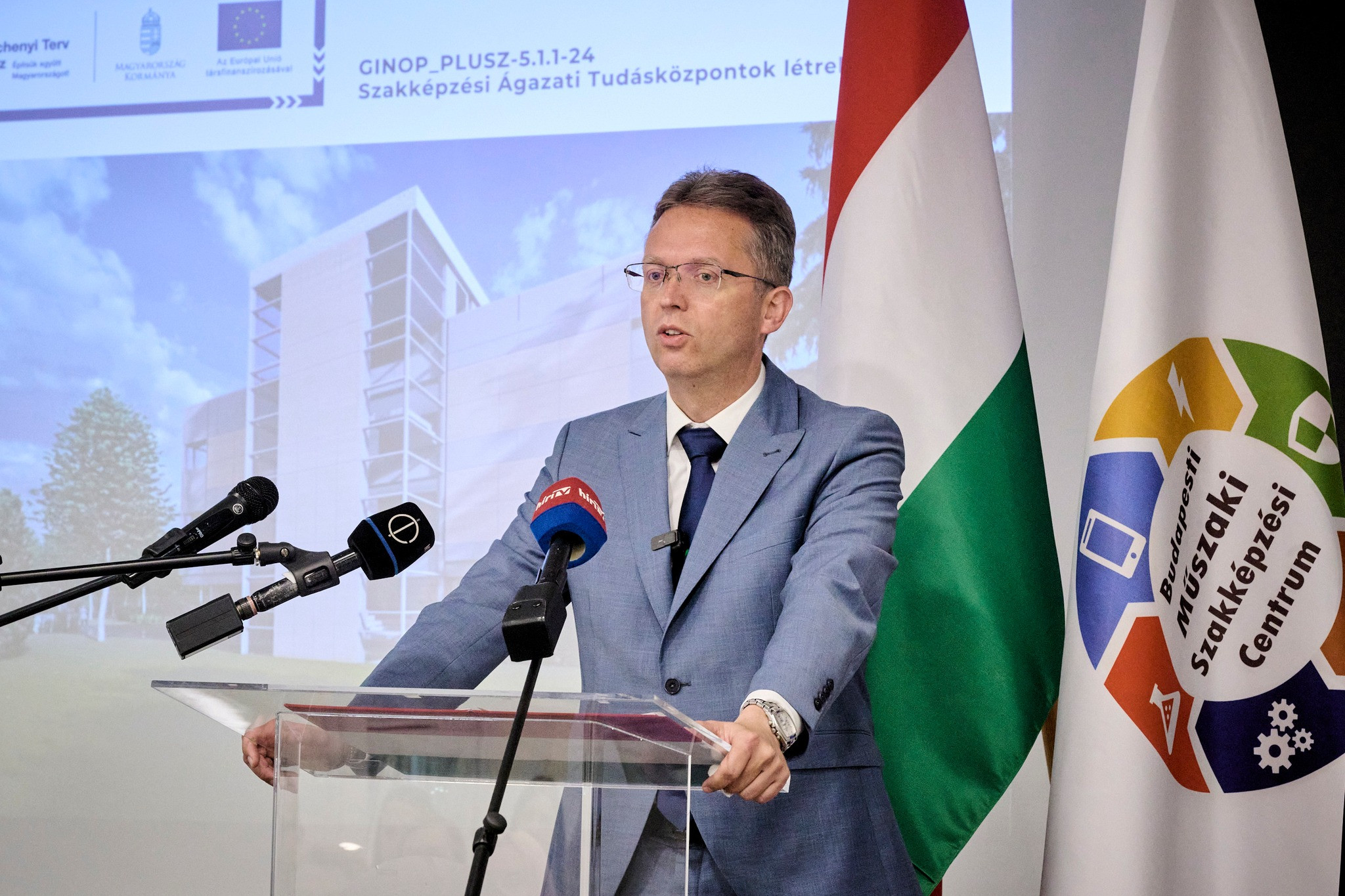 Jó befektetés a magyar felsőoktatás megújítása Kép