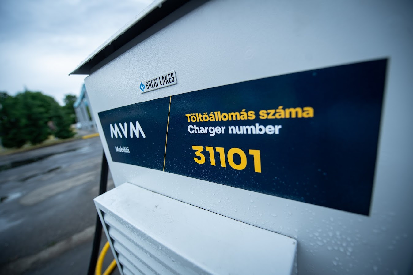 Elektromos Ikarus busz átadása Hajdúszoboszlón