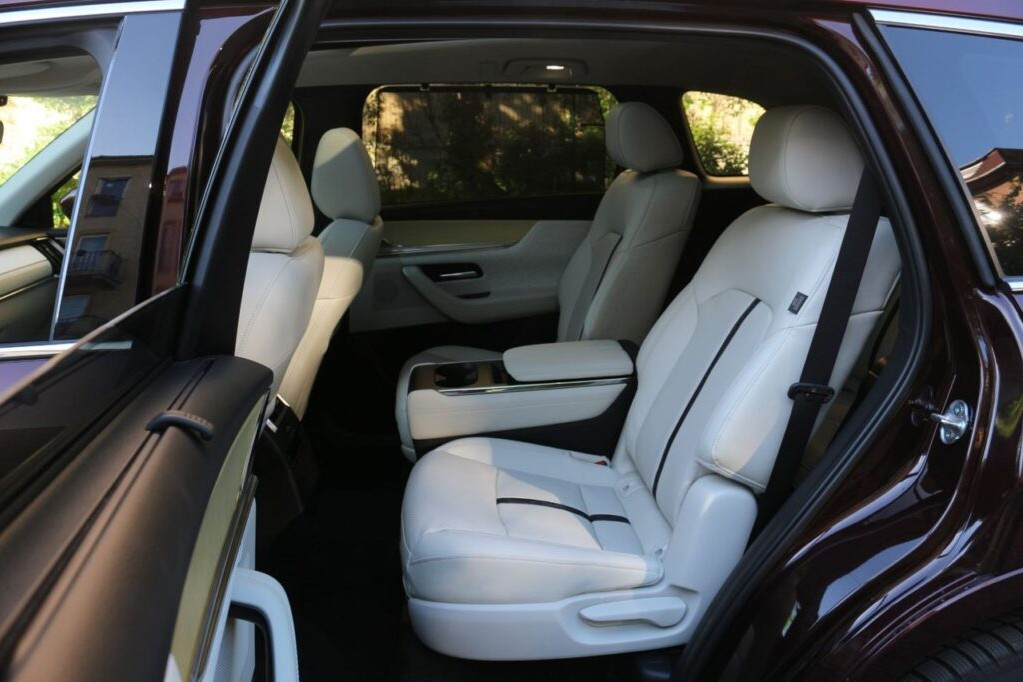 Mazda CX-80 3.3D belső