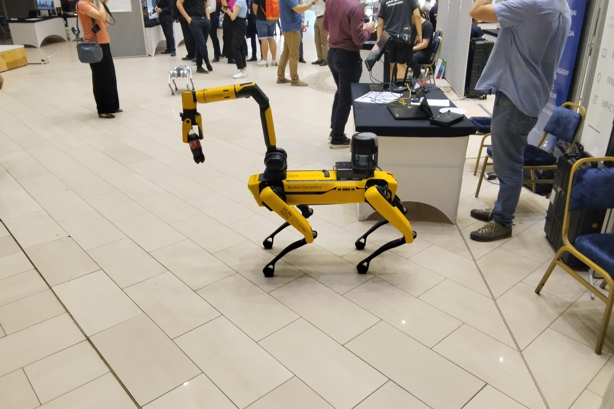 Robotok mindenhol