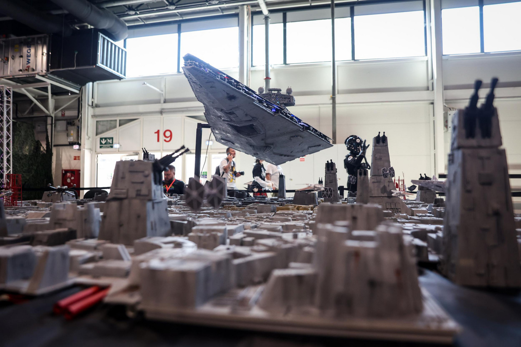 A Millennium Falcon (Ezeréves Sólyom) a Csillagok háborúja univerzumából