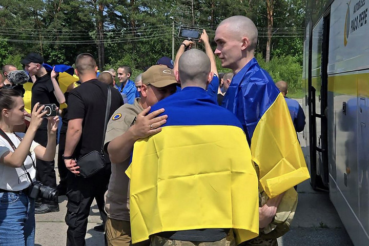 Fotó: AFP/Ukrainian Presidential Press Service/Handout Zelenszkij újabb fogolycseréket jelentett be