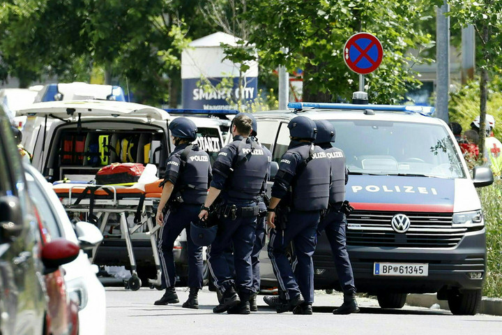 Fotó: AFP/APA/Erwin Scheriau Tízre növekedett az osztrák iskolai lövöldözés áldozatainak száma