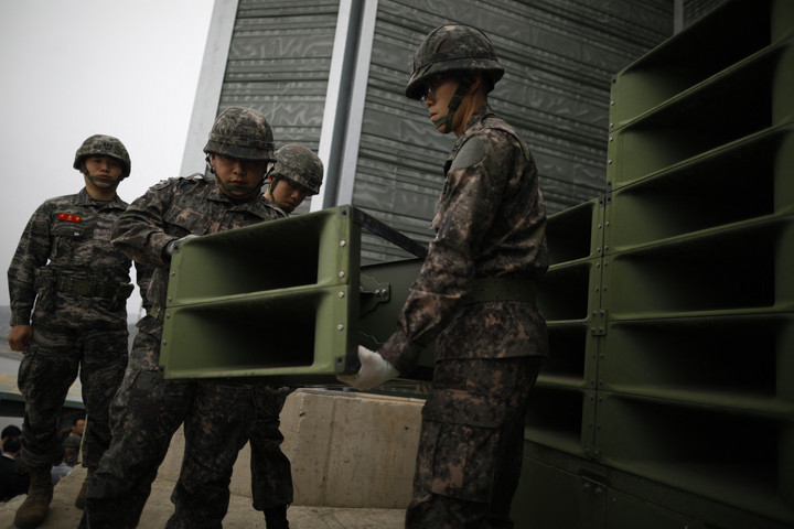 Fotó: AFP/Kim Hong-Ji Békülne Dél-Korea