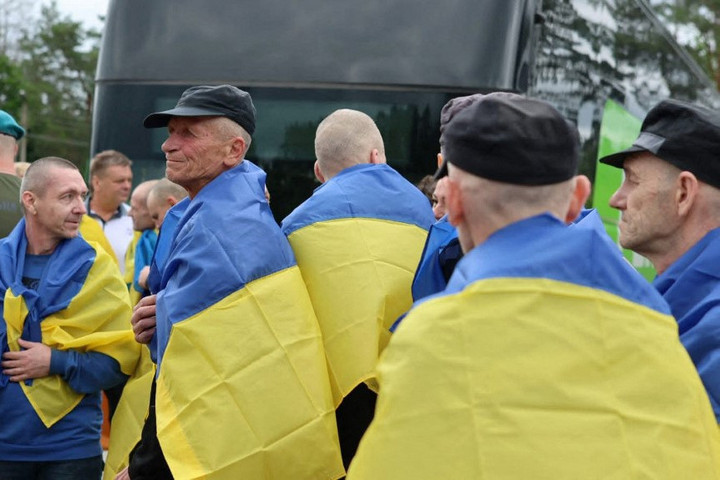 Fotó: AFP/Coordination Headquarters for the Treatment of Prisoners of War/Handout Az orosz fogságban elhunytak családtagjai támogatást kapnak Ukrajnában