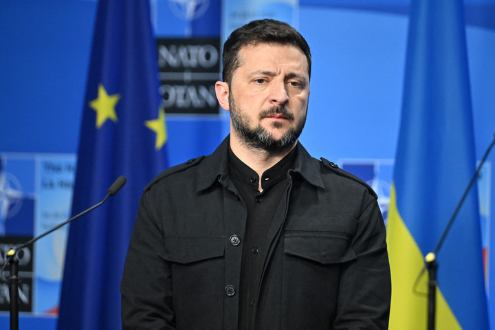 Fotó: Anadolu via AFP/Dursun Aydemir Volodimir Zelenszkij: Ukrajnának további katonai támogatásra van szüksége