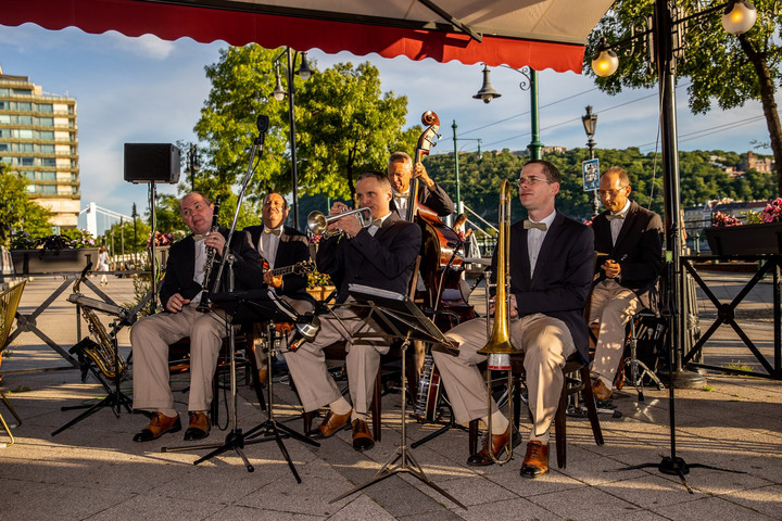 Fotó: Facebook/Hot Jazz Band Az Illés-együttes előtt tisztelegnek Hargita megyében